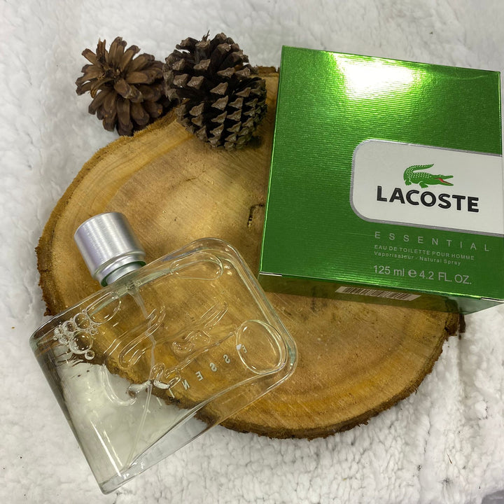 Lacoste Essential